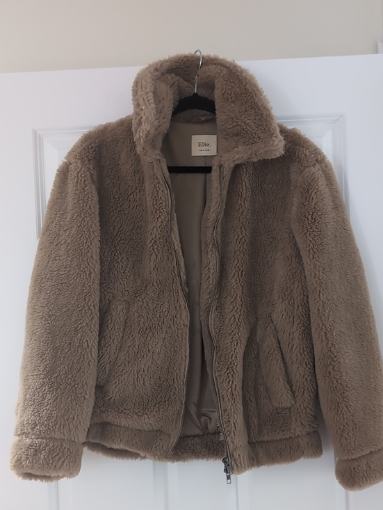 Elie Tahari Jackets & Blazers - Elie. Tahari Plush Teddy Coat - Beige